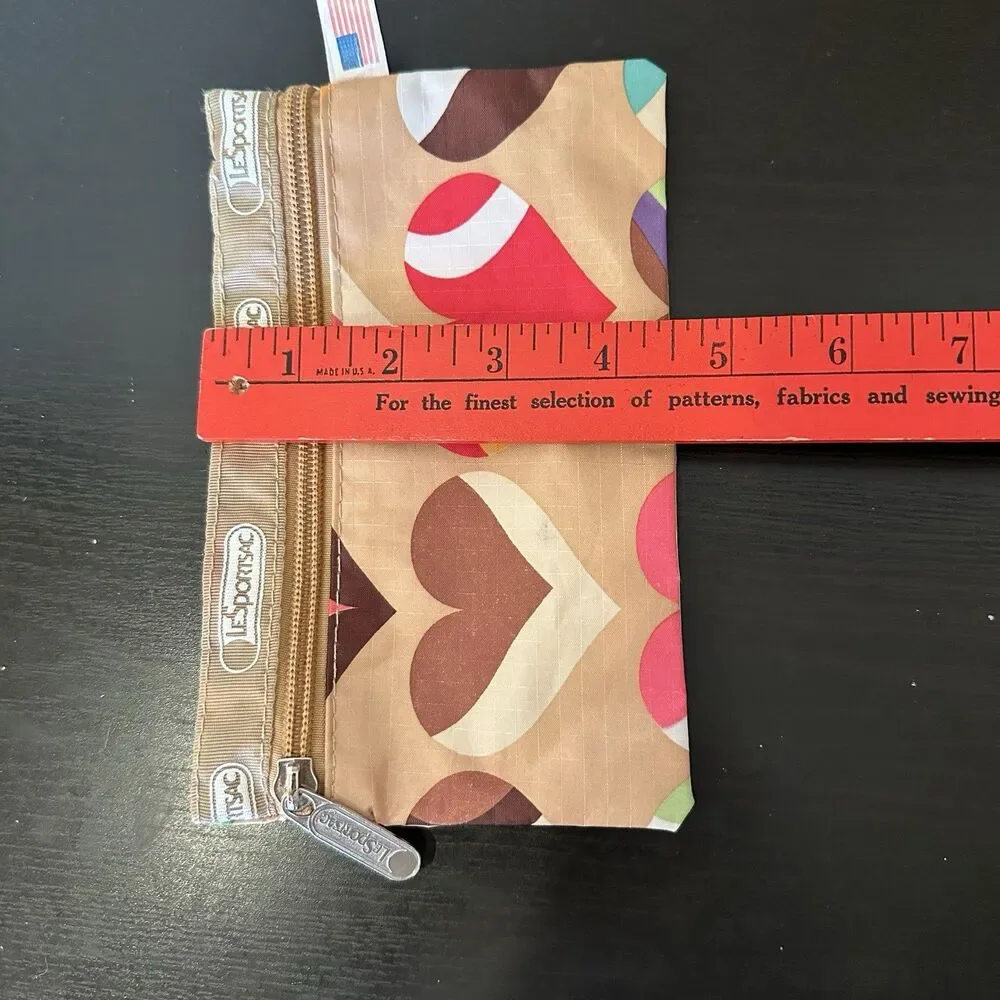 LeSportSac Cosmetic Pouch Wallet‎ Bag Tan W/ Multi Colored Hearts